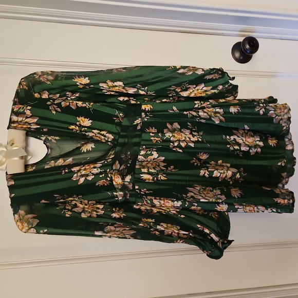 SUPER RARE FIND! Free People Midnight Blooms Dress…with pockets! - Picture 3 of 8